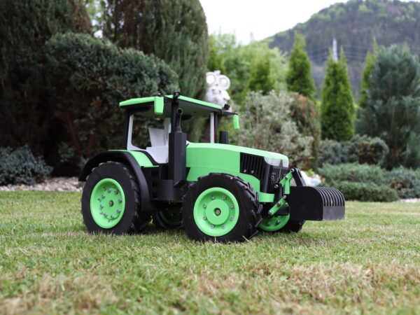 RC Tractor model 2 - Image 9