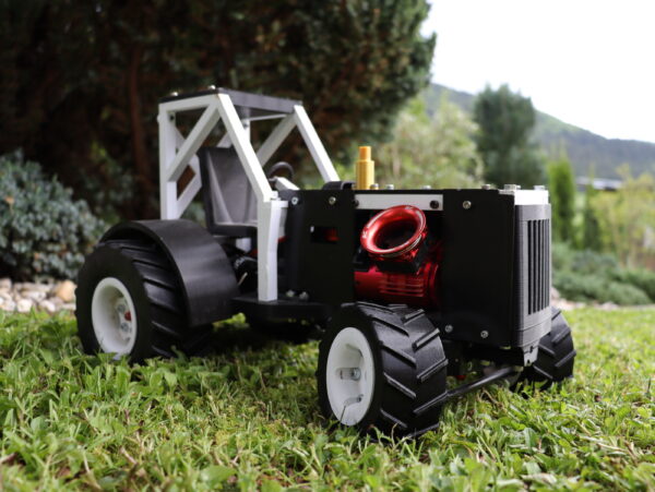Racing RC Tractor - Image 2