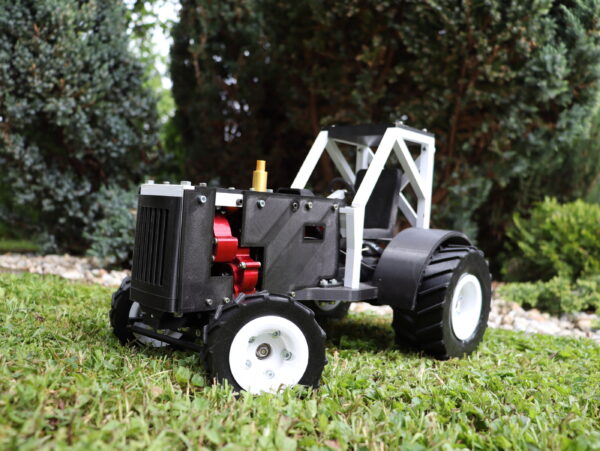 Racing RC Tractor - Image 4