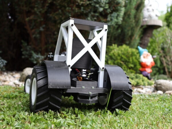 Racing RC Tractor - Image 6