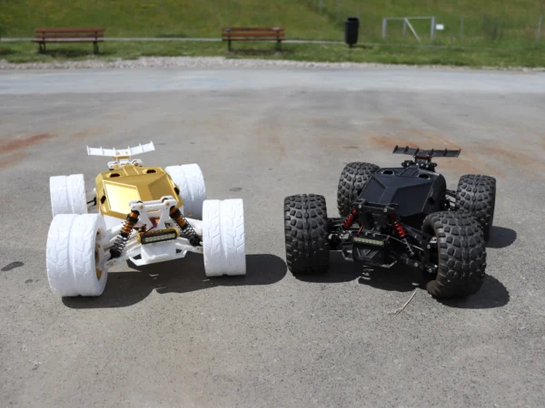 NOMAD RC Car/Truggy - Image 4