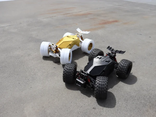 NOMAD RC Car/Truggy - Image 2